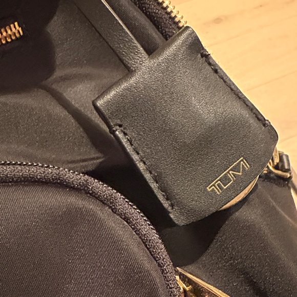 TUMI - Voyageur Carson Laptop Backpack - Women - Black - Picture 14 of 16